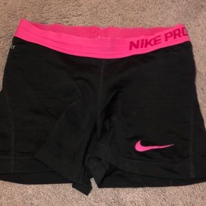 Black nike pros